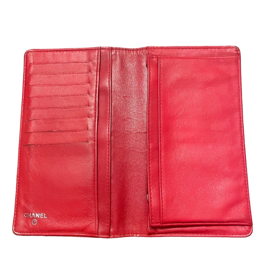 🎉 Host Pick🎉✨Chanel Yen Wallet Preloved Full Set - Picture 3 of 12